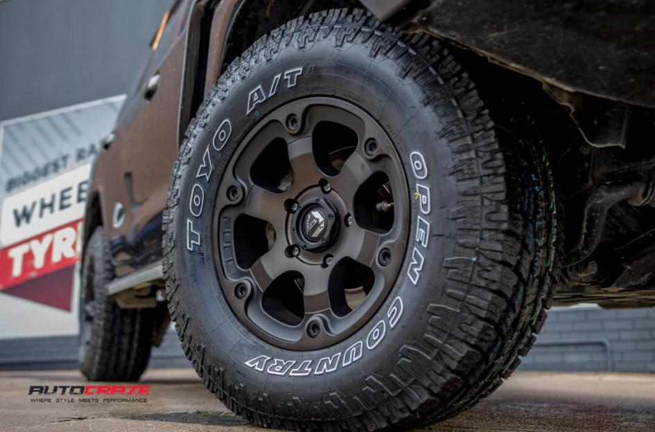 TOYOTA LANDCRUSIER BEAST BLACK   MACHINED WITH DARK TINT
